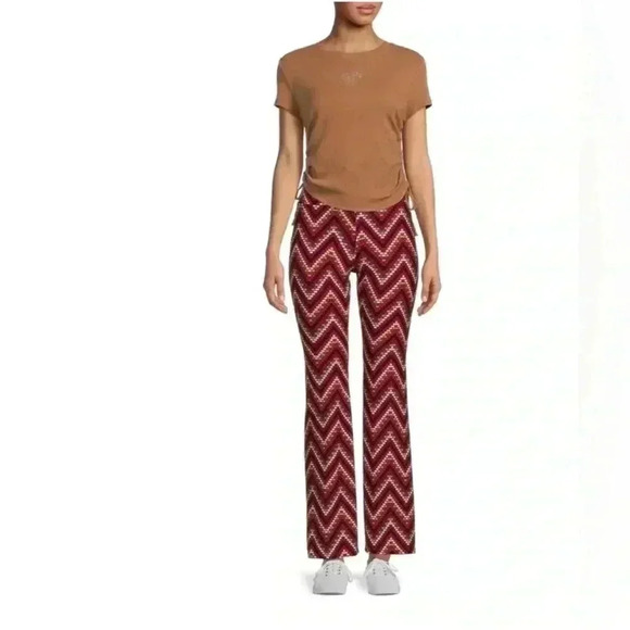🆕 No Boundaries Chevron Print Flared Leg Pants M🆕 - Picture 2 of 11